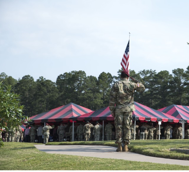 U.S. Army Special Operations Command Farewells Lt. Gen. Tovo and welcomes Lt. Gen. Beaudette