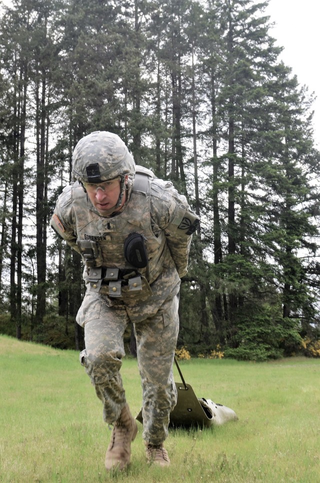 201st EMIB Soldiers Compete for Title of I Corps Best Warrior