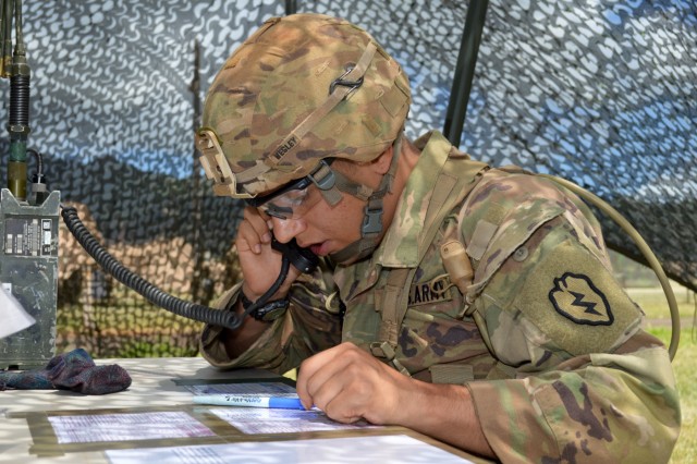 'Tropic Lightning' Soldiers conduct EIB Testing Day 2