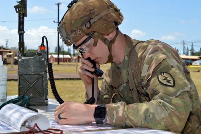 'Tropic Lightning' Soldiers conduct EIB Testing Day 2