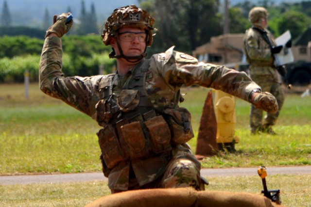 'Tropic Lightning' Soldiers conduct EIB Testing Day 2