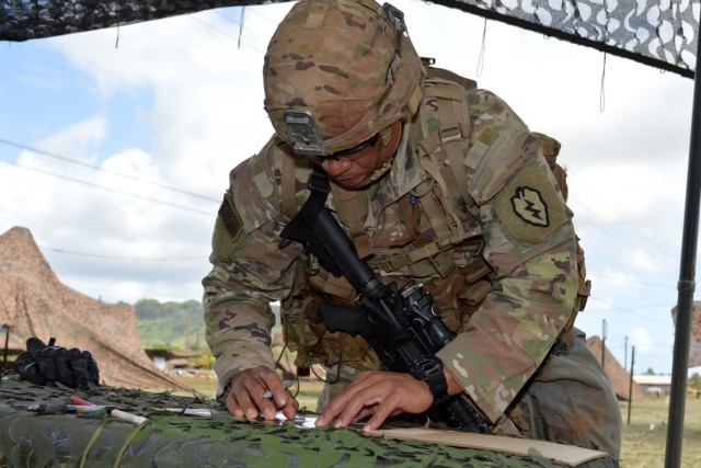 'Tropic Lightning' Soldiers conduct EIB Testing Day 2