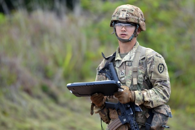 'Tropic Lightning' Soldiers conduct land nav for EIB