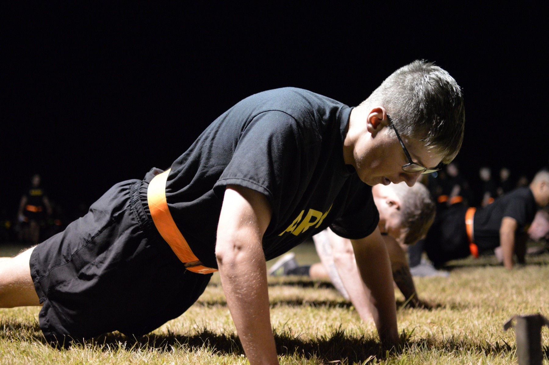 'Tropic Lightning' Soldiers conduct APFT for EIB | Article | The United ...