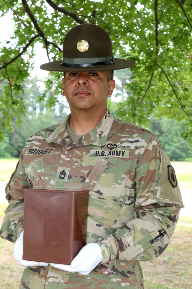 Reserve drill sergeant honors veteran,friend at Best Warrior Competition