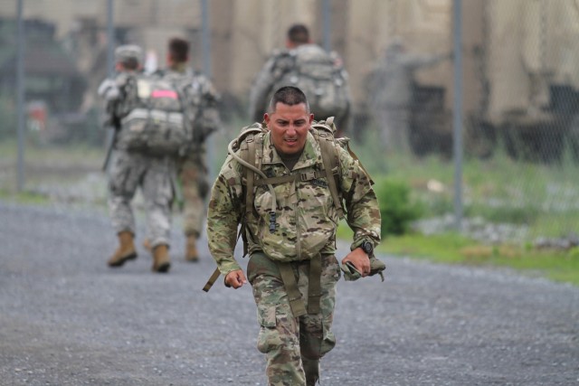 Gold, silver or bronze: Soldiers and Airmen interweave training into earning coveted badge