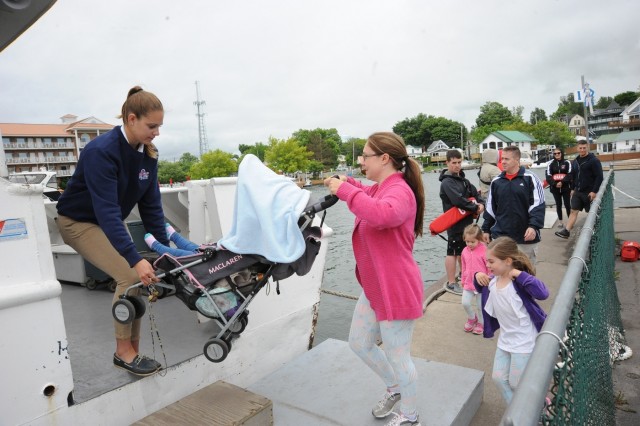 Fort Drum Soldiers, Families enjoy day at Alexandria Bay during Riverfest