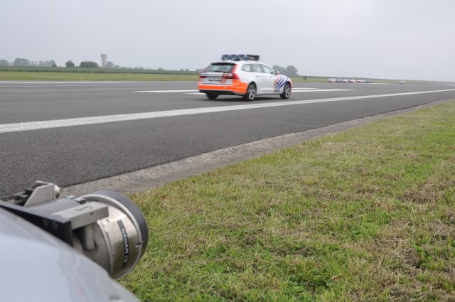 Belgian police conduct certification and training on Chi&egrave;vres Air Base