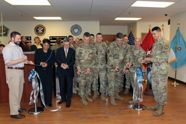 781st MI BN HQs Cat 5 Cable Cutting