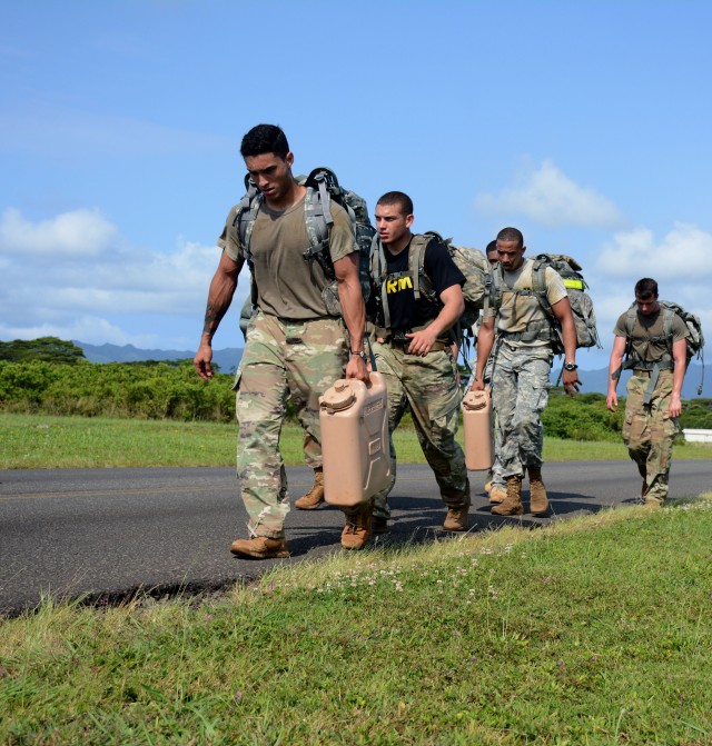 715th MI Soldiers Compete in Joint Warrior Challenge