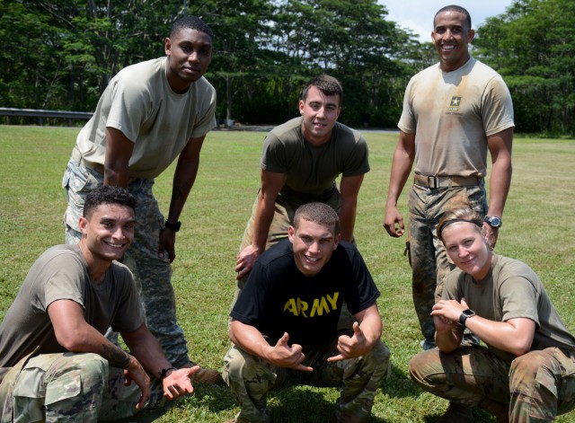 715th MI Solders Compete in Joint Warrior Challenge