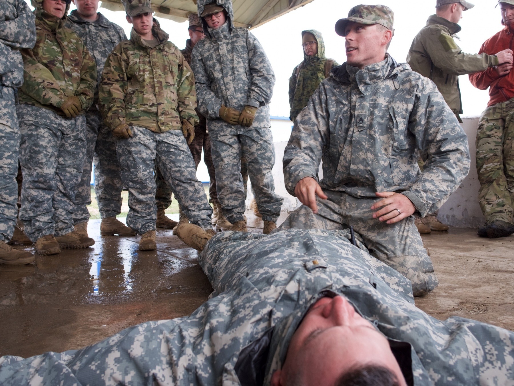 Alaska Army National Guardsmen train in Mongolia to save lives ...