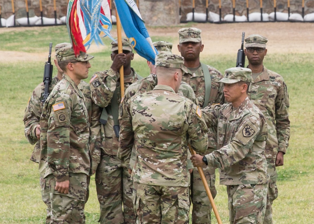 304th Military Intelligence Battalion Changes Command | Article | The