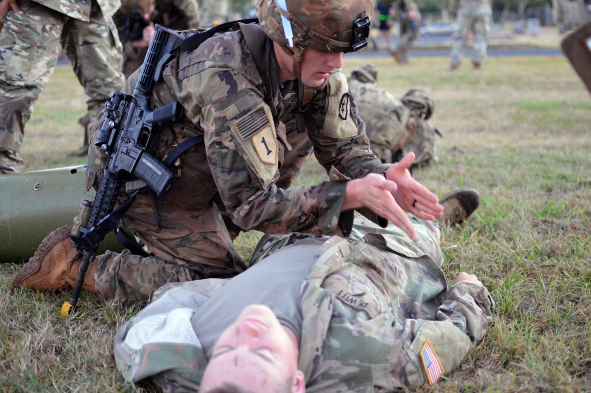 'Tropic Lightning' Soldiers conduct EIB ruck march | Article | The ...