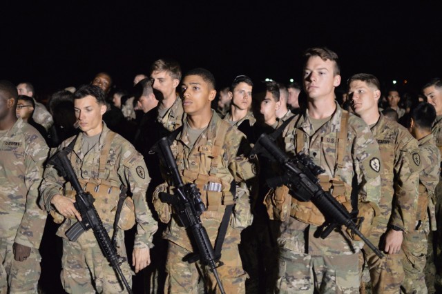 'Tropic Lightning' Soldiers conduct EIB ruck march