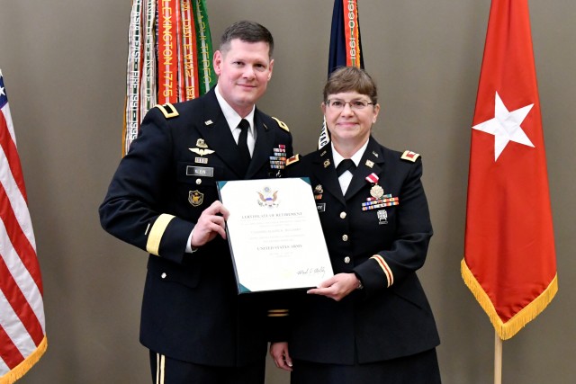 SDDC Reservist retires after 30 years