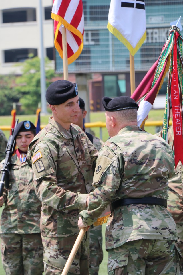 Medical Brigade Changes Leadership