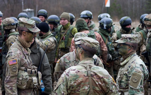 New York Army Guard Soldiers mentor and learn from Ukrainian counterparts
