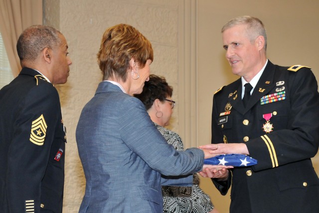 Government service honored during Rock Island Arsenal Retirement Ceremony