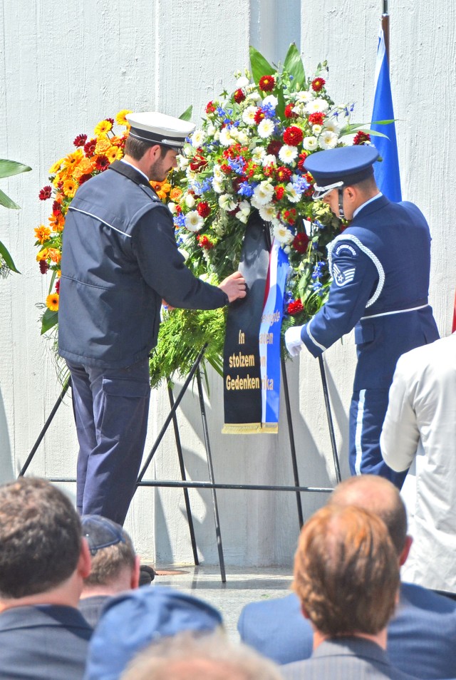 Allied partners pay tribute on Berlin Airlift's 70th Anniversary