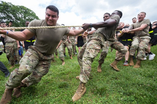 2018 Urban Warrior Challenge, camaraderie at its best