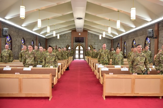 2nd Infantry Division ROK-U.S. Combined Division Soldiers observe the Change of Stole Ceremony held at the Warrior Chapel June 21. 