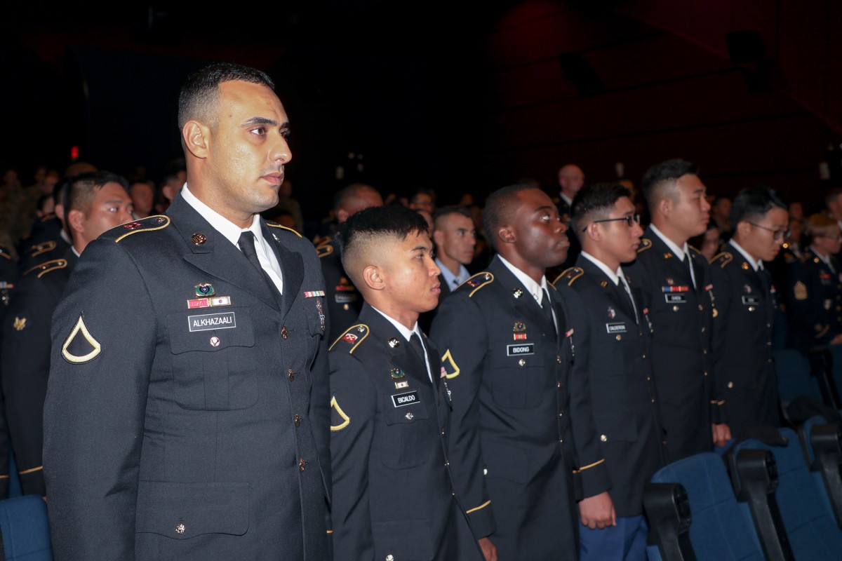 USAG Humphreys Welcomes New Americans | Article | The United States Army