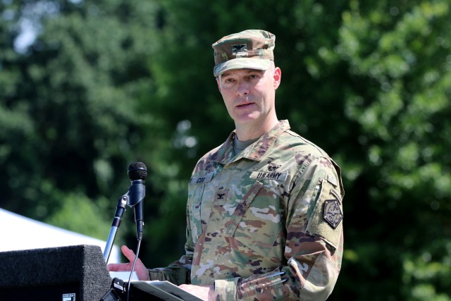 Army's largest Military Intelligence Brigade welcomes new commander