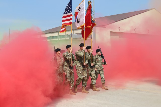 6-52 ADA change of command highlights readiness and modernization 