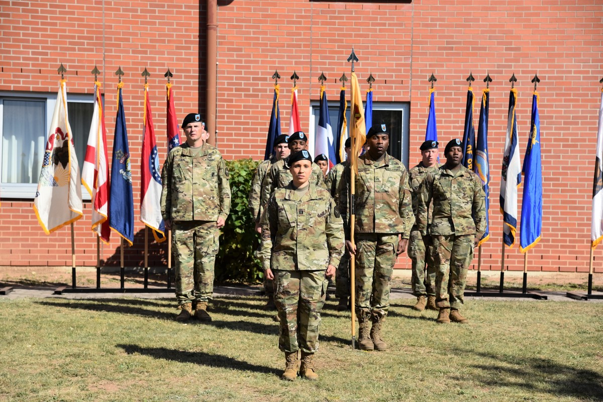 HHC gains new commander | Article | The United States Army