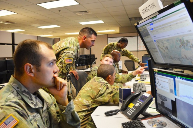 SMDC civilians educate Soldiers on Kestrel Eye