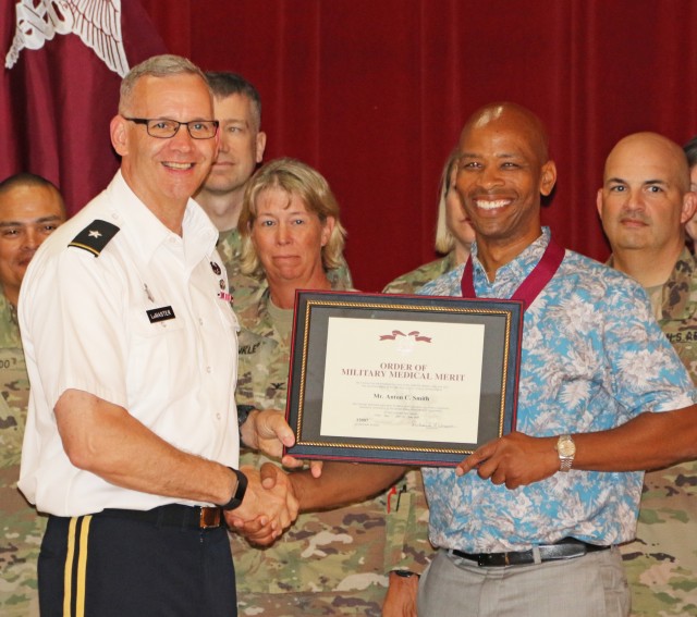 Smith receives O2M3