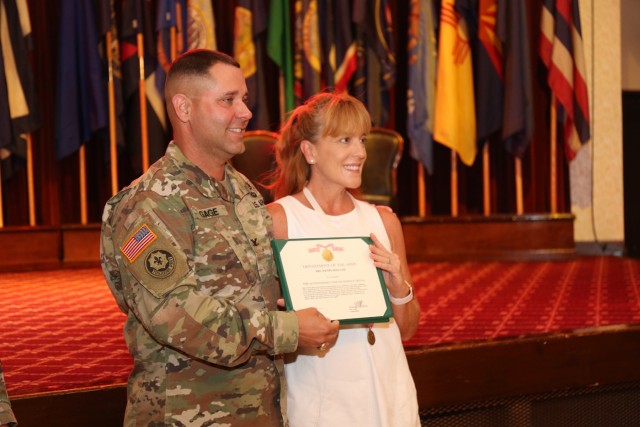 USAG Japan command sergeant major relinquishes responsibility, bids farewell to community