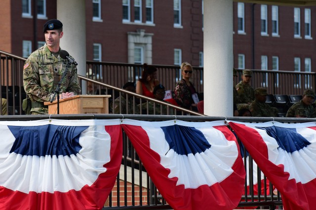 New commander takes reins of Seahorse Battalion at Fort Knox