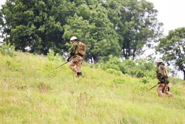 EOD personnel train at Fort McCoy with Exercise Audacious Warrior 2018