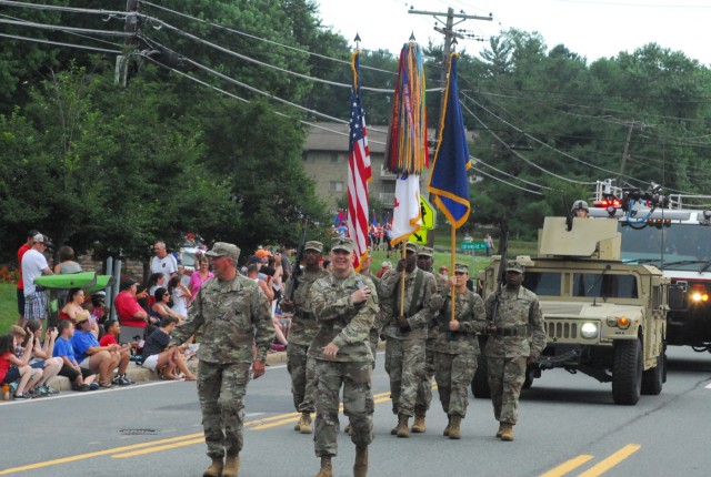 Army command meets the community