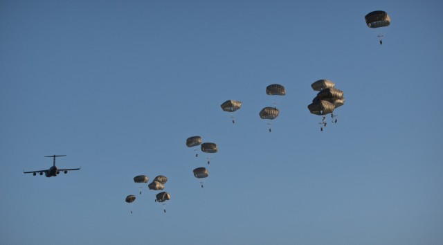82nd Airborne Division descends on Baltics