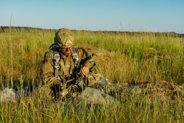 82nd Airborne Division descends on Baltics