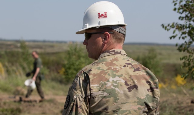 Polish, US Engineers clear a path for training in Poland