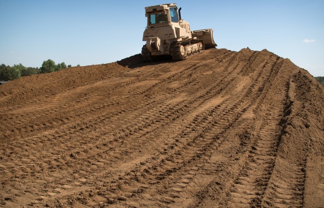 Polish, US Engineers clear a path for training in Poland