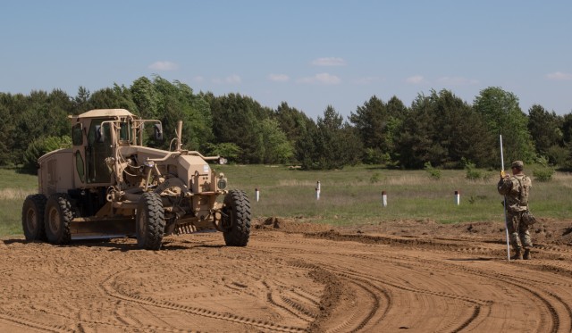 Polish, US Engineers clear a path for training in Poland