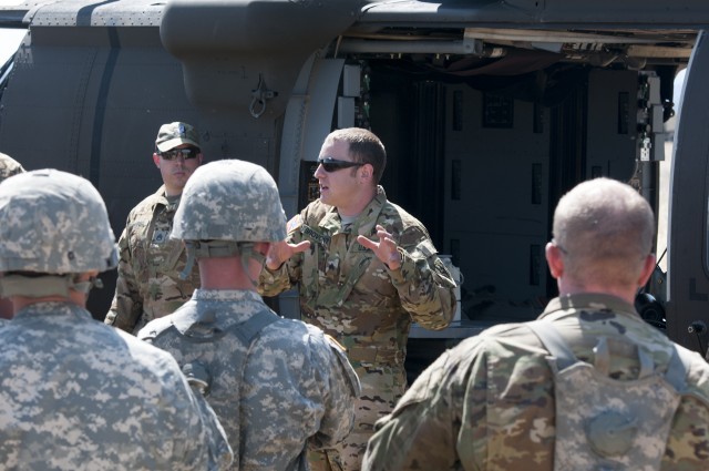 7-158 Aviation teaches MEDEVAC at CSTX91-18-01