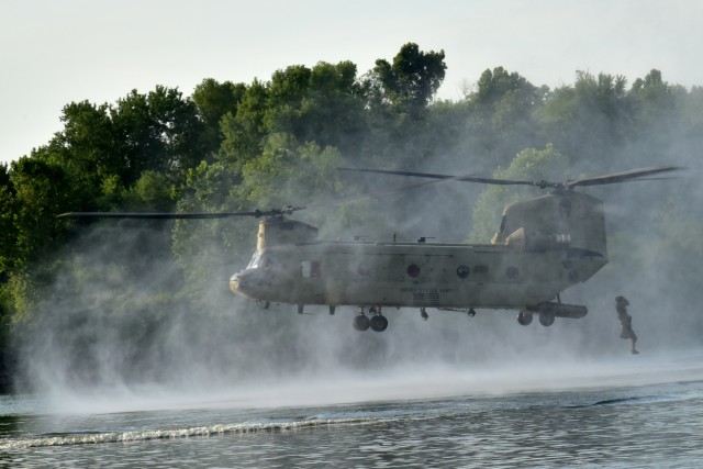 Reserve engineers drop into the Arkansas River for River Assault 2018