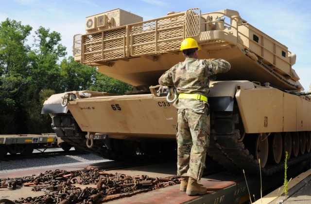 Armor returns to Knox