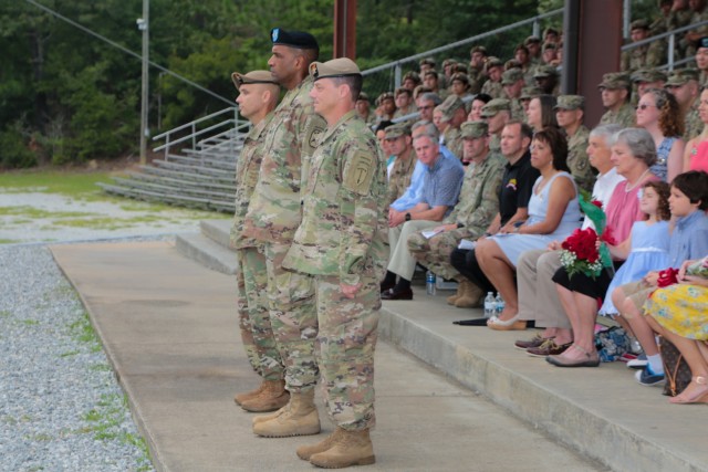 Incoming ARTB commander, MCoE CG, outgoing ARTB commander