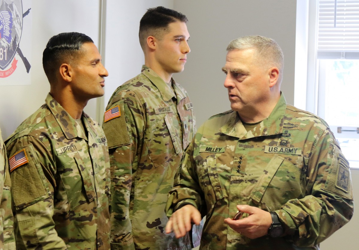 Milley Recognizes Bayonet Soldiers | Article | The United States Army