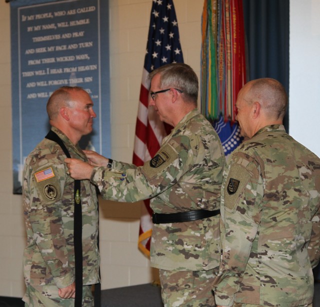 Changing of the NETCOM Stole