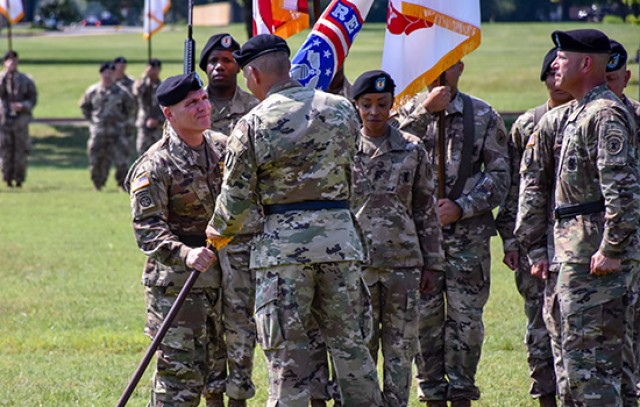 USAREC welcomes new command team | Article | The United States Army