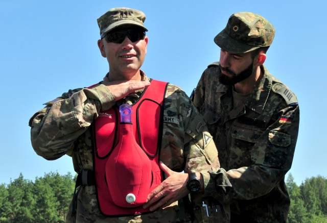 US Soldiers train with German Army Reserve soldiers