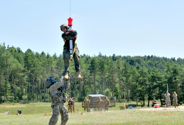 US Soldiers train with German Army Reserve soldiers  